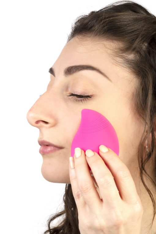 Silikoninis šepetėlis veido valymui su vibromasažu ,,BEAUTY DROP''